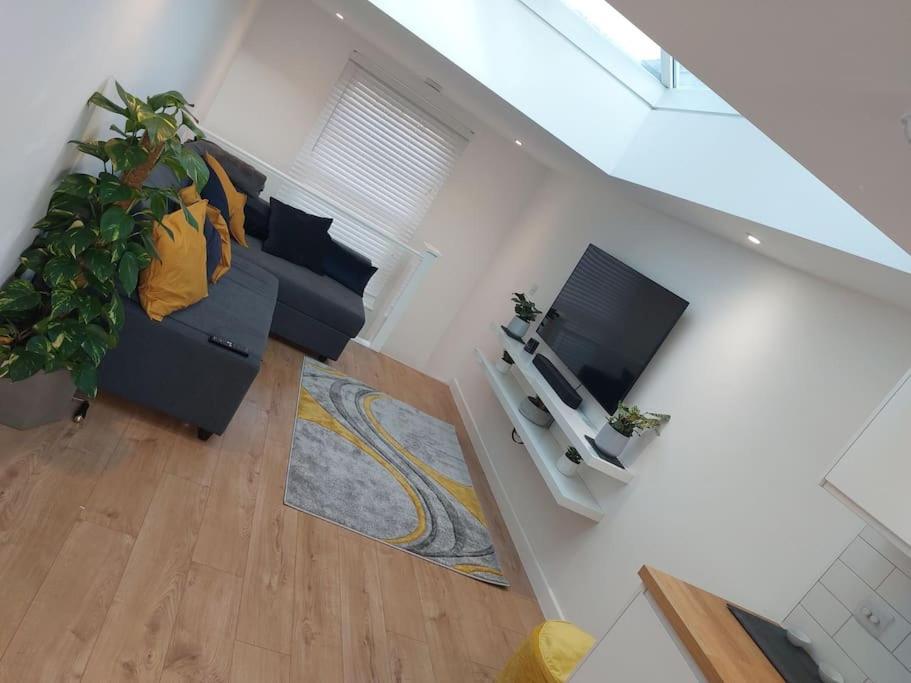 1 Bedroom Modern Duplex 南安普敦 外观 照片